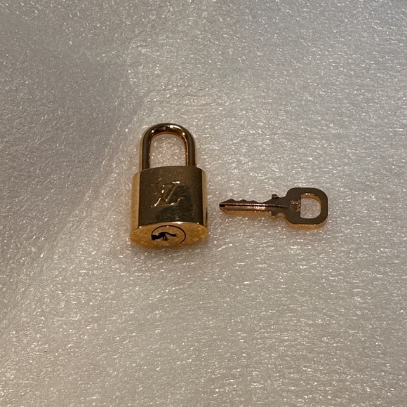 Authentic Louis Vuitton Padlock with Key - Picture 2 of 8